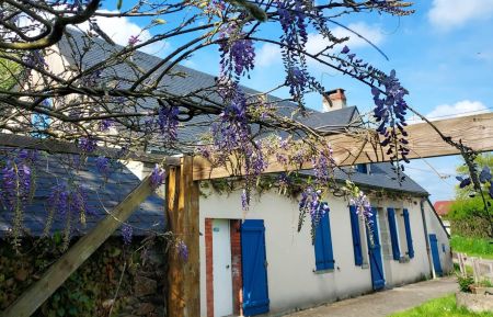 G&icirc;te n&deg;23G2034 Genouillac - Creuse - 6 Places, avec des grands espaces.