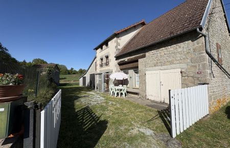G&icirc;te n&deg;23G1374 Ahun - Creuse - photo