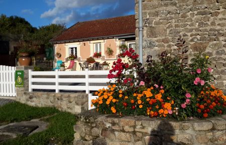 G&icirc;te n&deg;23G1375 Ch&acirc;telus-le-Marcheix - Creuse - photo