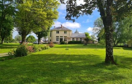 G&icirc;te n&deg;23G1448 Roy&egrave;re-de-Vassivi&egrave;re - Creuse - photo
