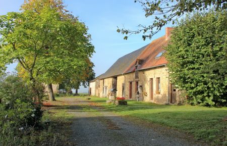 Gîte 8 personnes en Creuse à BETETE 23G841 avec piscine privée Gîte n°23G841 Bétête - Creuse - Gîte 8 personnes en Creuse à BETETE 23G841 avec piscine privée
