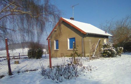 G&icirc;te n&deg;23G543 Saint-Agnant-de-Versillat - Creuse - SOUS LA NEIGE !
